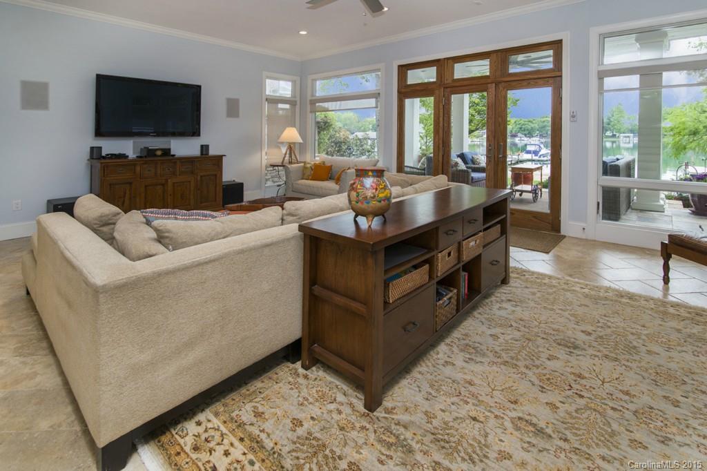 Country Club Shores - Residential