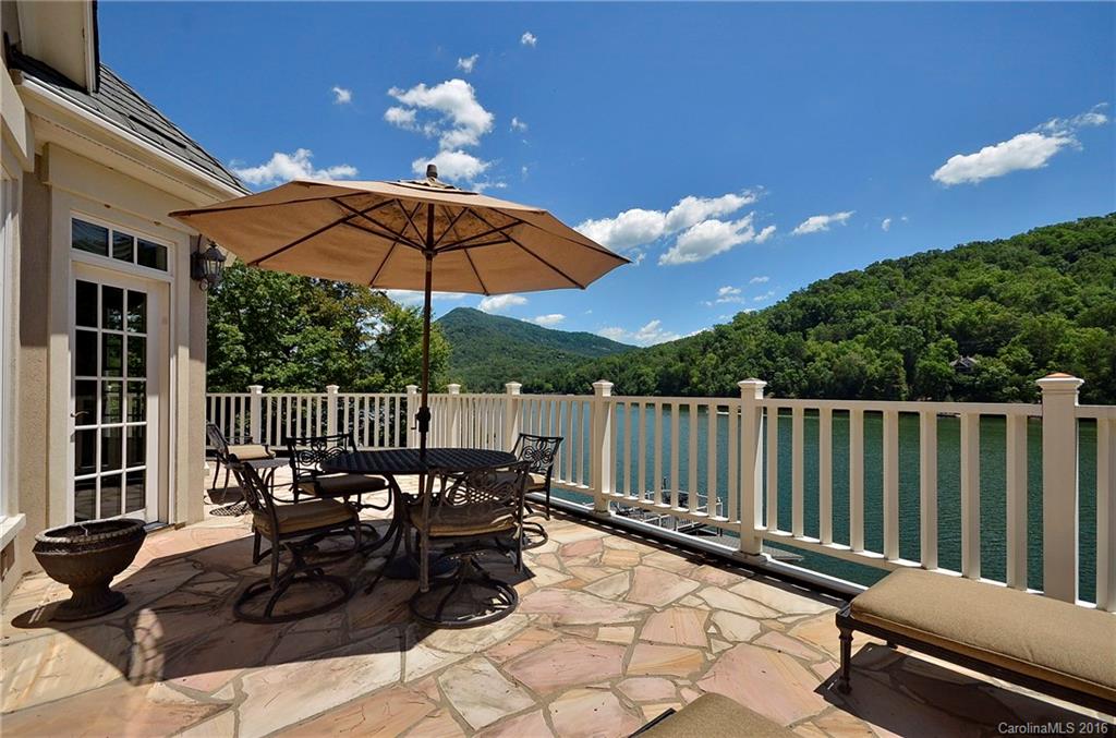 Rumbling Bald on Lake Lure - Residential
