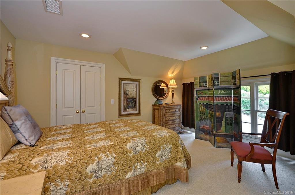 Rumbling Bald on Lake Lure - Residential