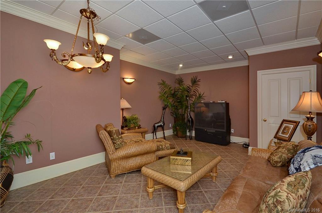 Rumbling Bald on Lake Lure - Residential