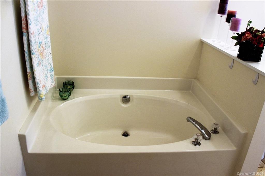 Creekside Village - Residential