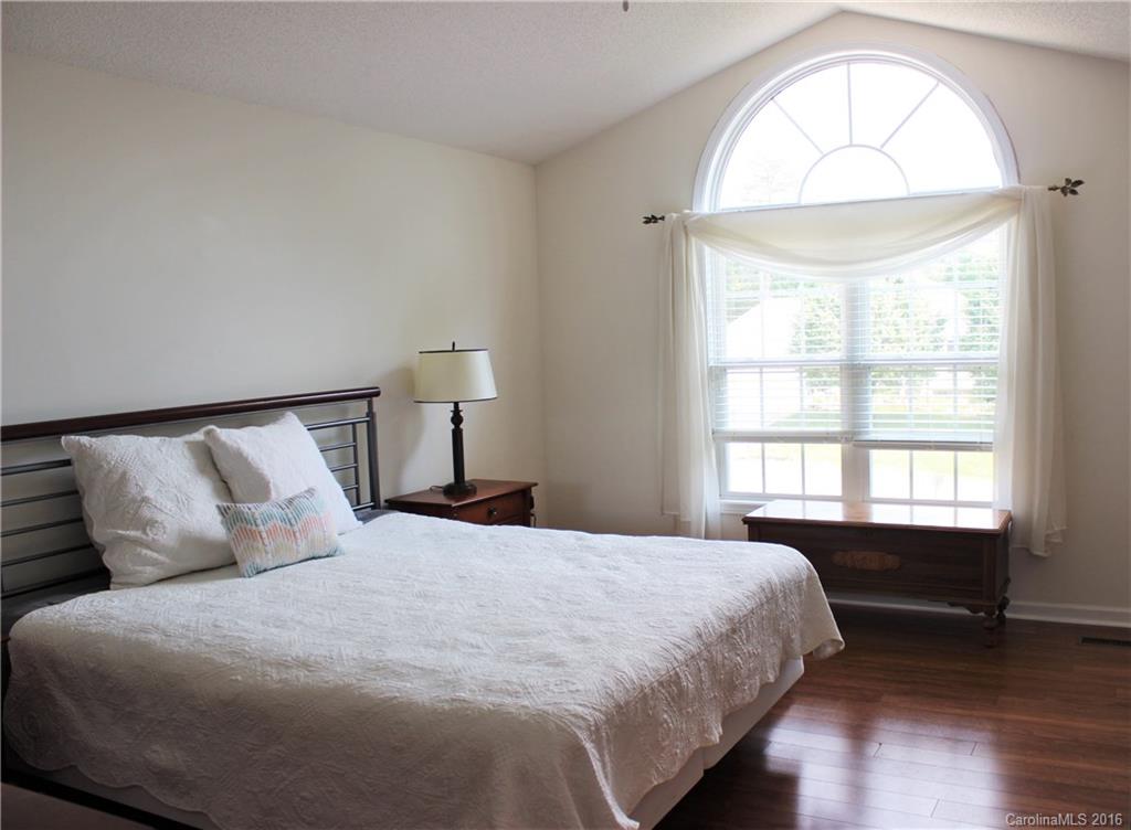 Creekside Village - Residential