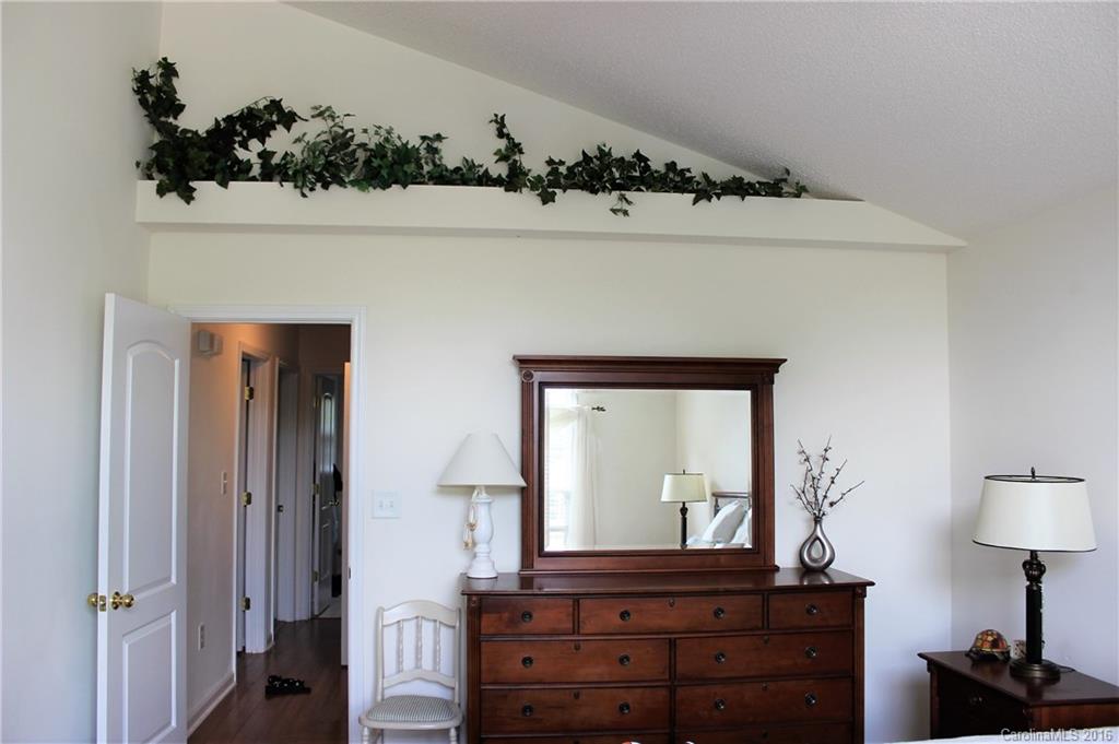 Creekside Village - Residential