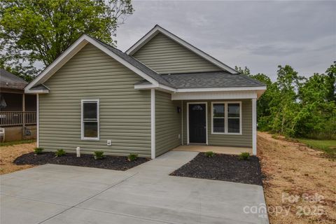 407 Chambers Street Statesville NC 28677
