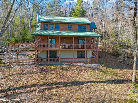 A home in Pisgah Forest