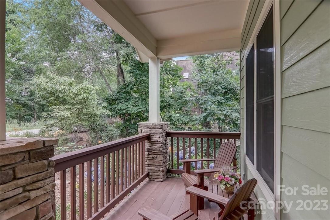 Crest Mountain - Residential