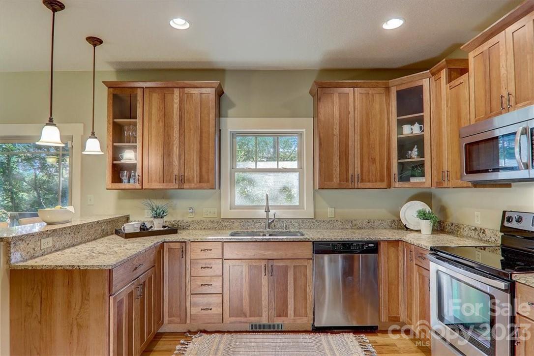 Crest Mountain - Residential