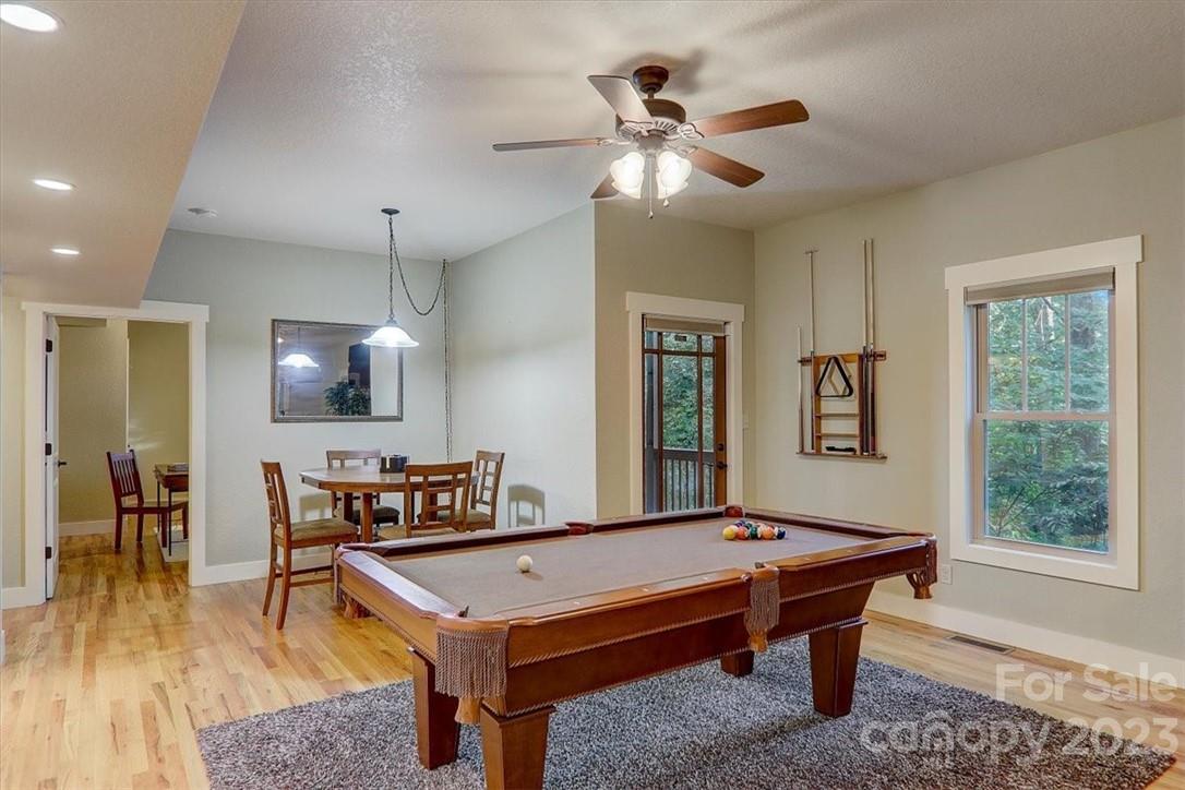 Crest Mountain - Residential