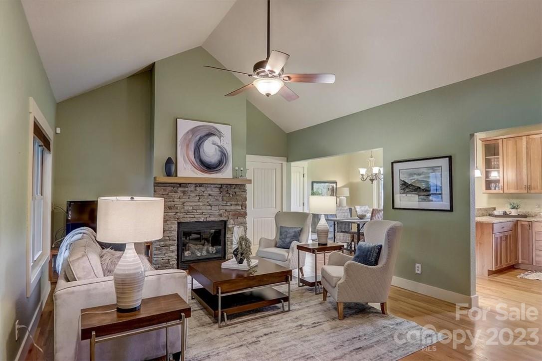 Crest Mountain - Residential