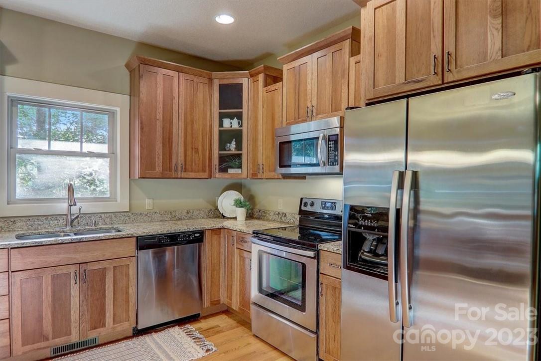 Crest Mountain - Residential