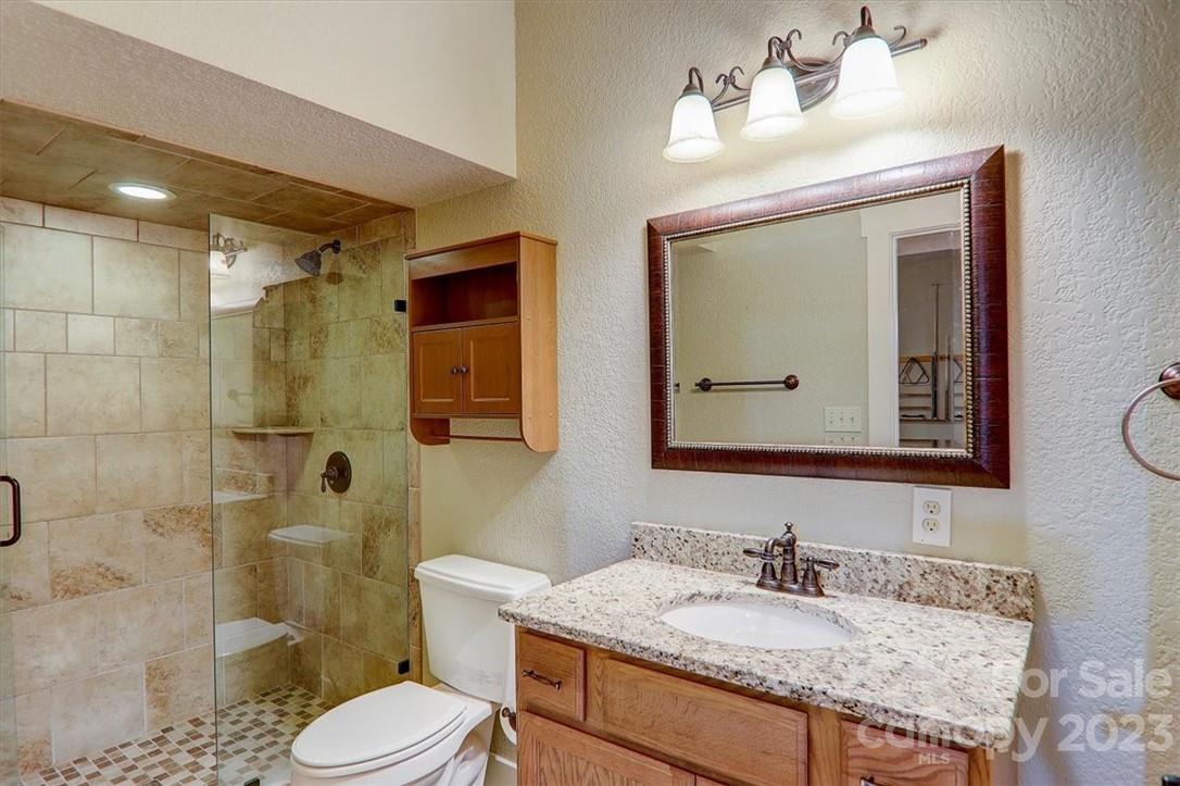 Crest Mountain - Residential