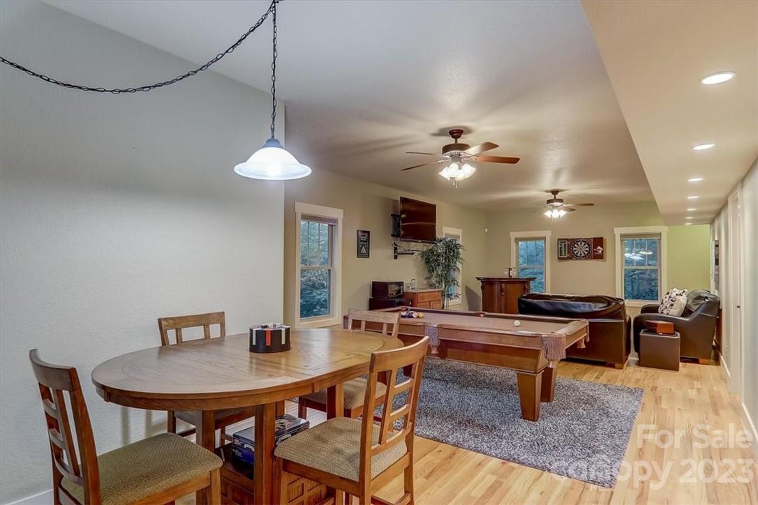 Crest Mountain - Residential