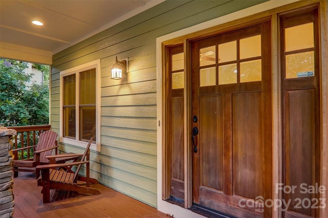 Crest Mountain - Residential