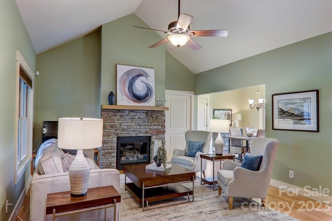 Crest Mountain - Residential