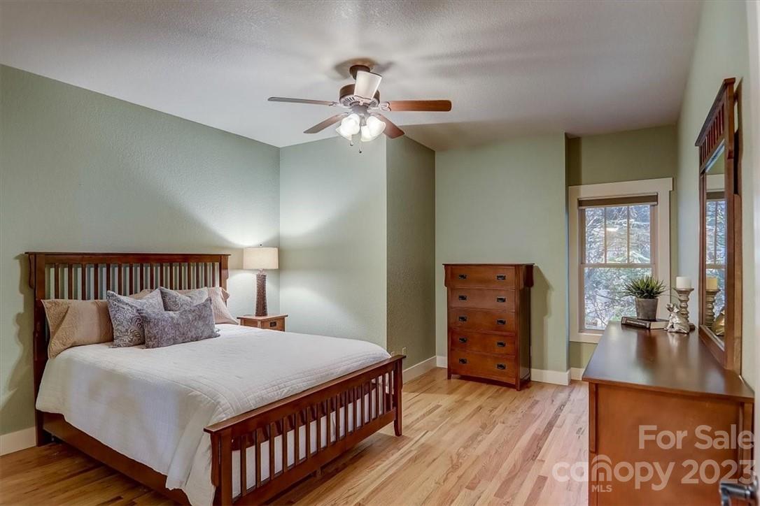 Crest Mountain - Residential