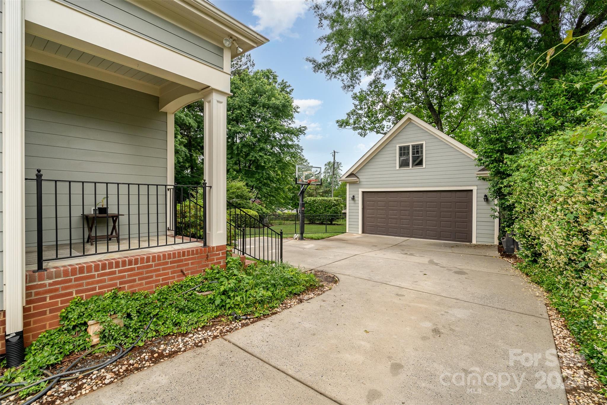 Barclay Downs - Residential