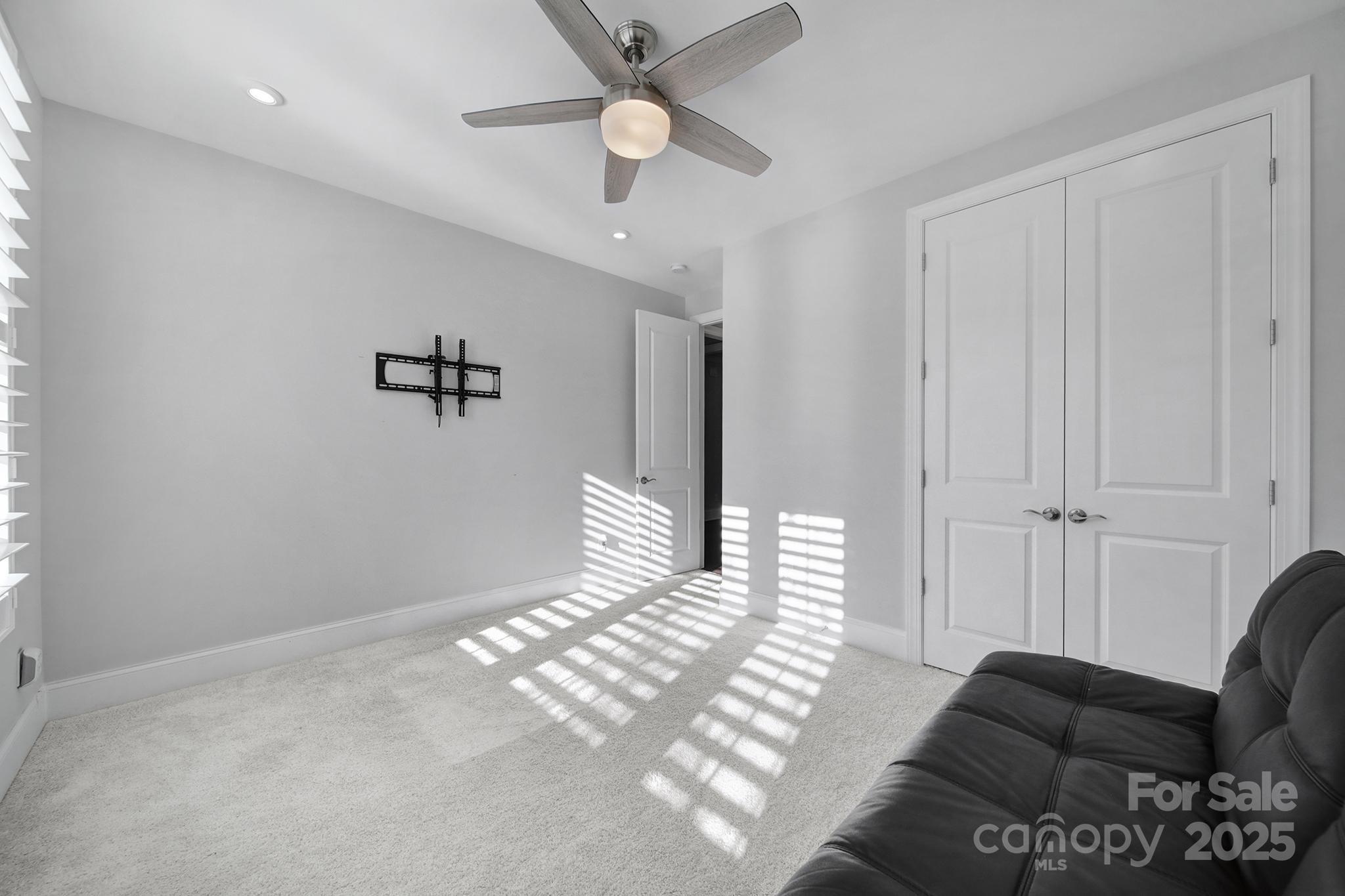 3509 Aqua Point Drive