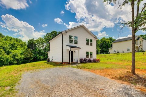 415 Kickapoo Avenue Gastonia NC 28056