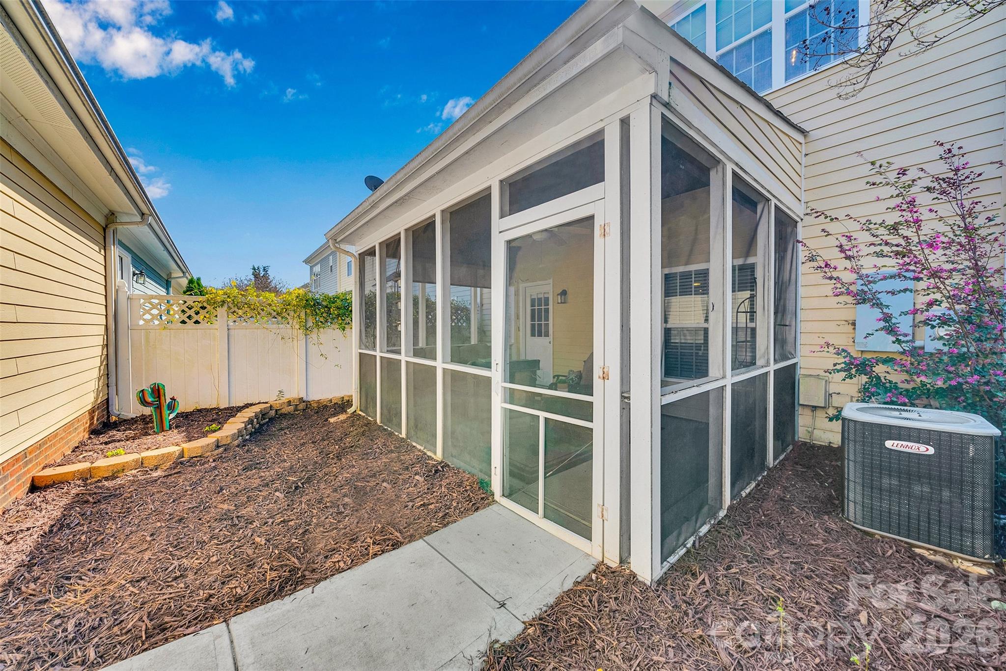 903 White Point Drive
