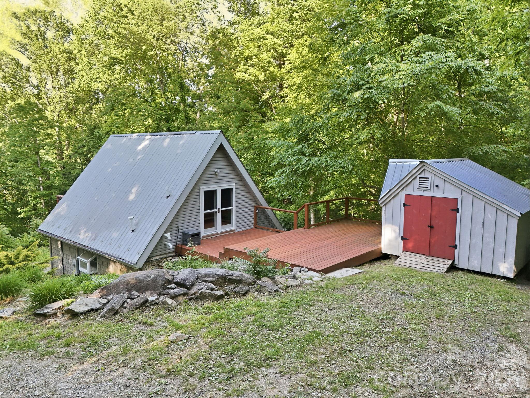 98 Sparkling Springs Road