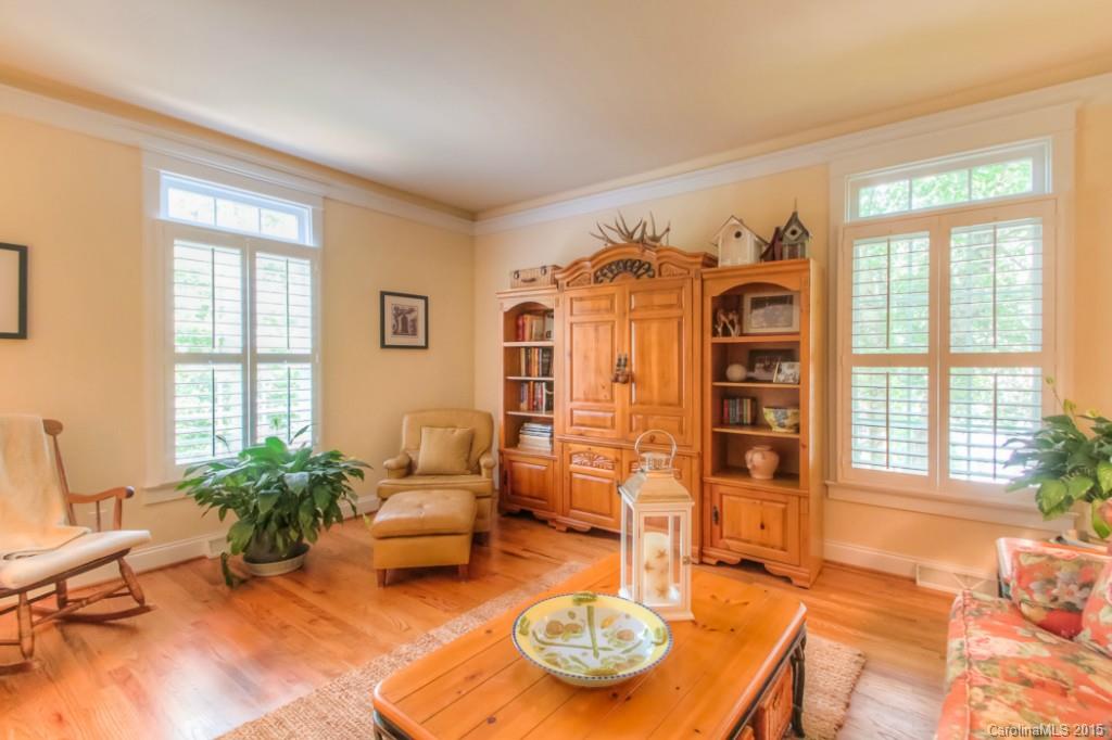 Lake Shore - Residential