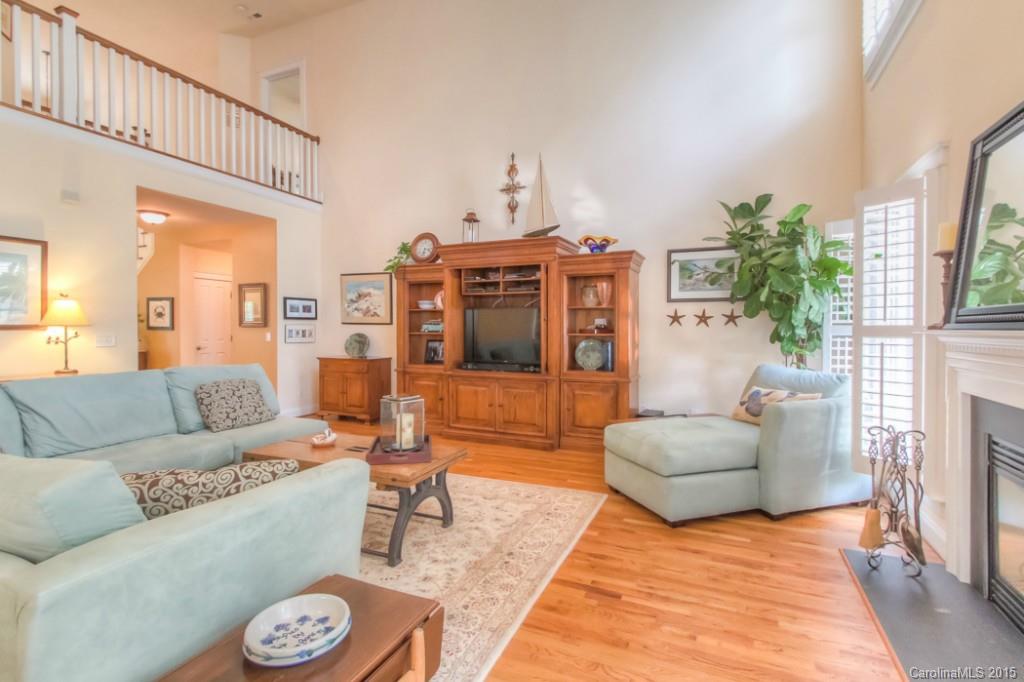 Lake Shore - Residential