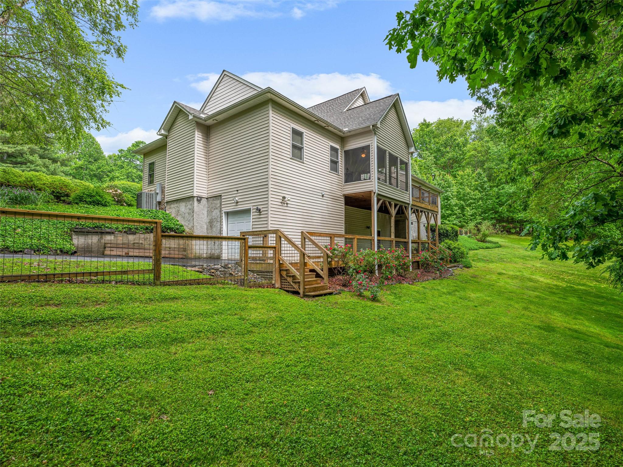 138 Bridlewood Trail