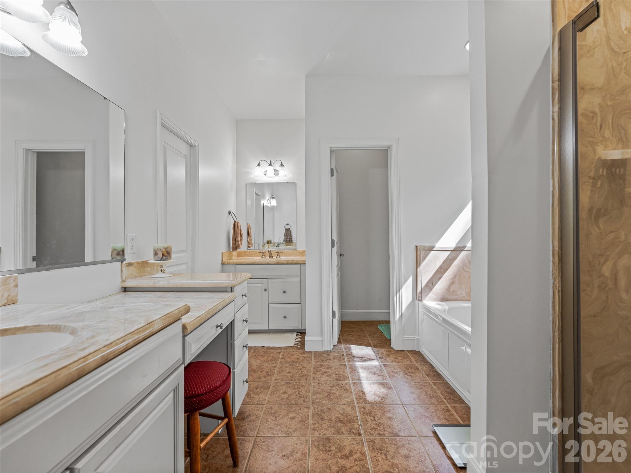 Mills Pointe - Residential