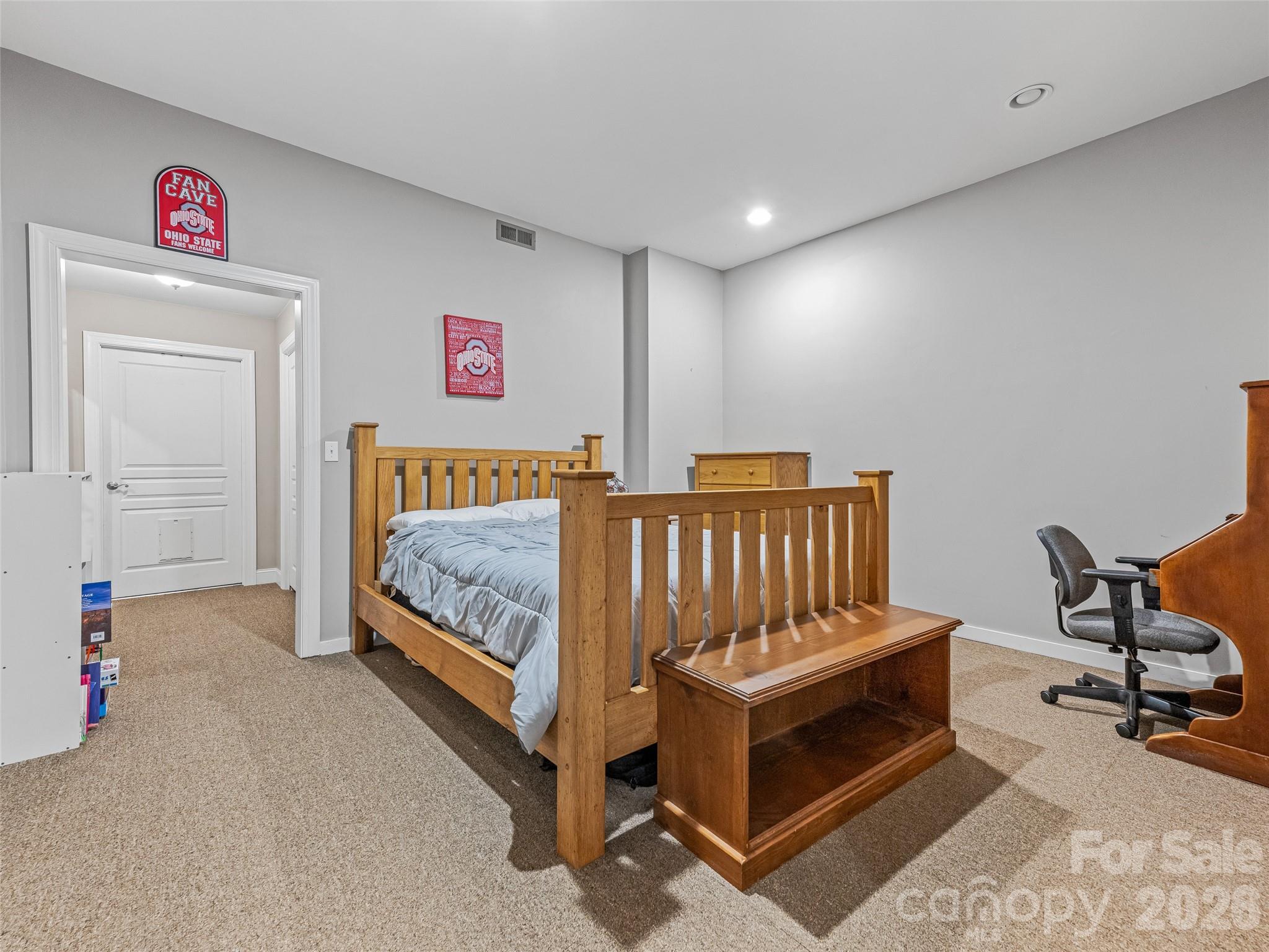 Mills Pointe - Residential