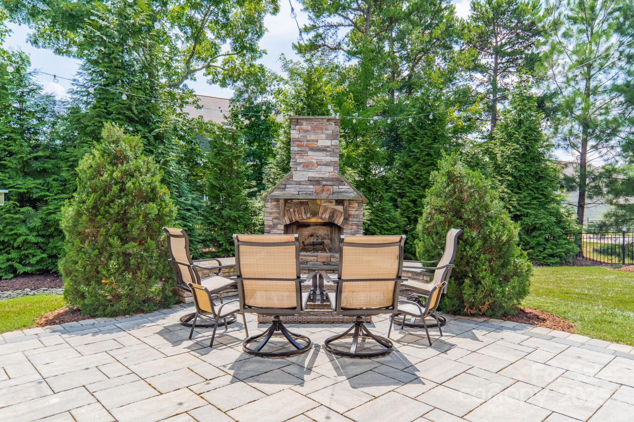 1005 Freeport Drive