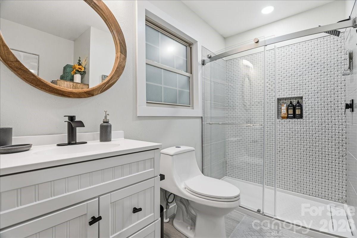 River Wind - Residential