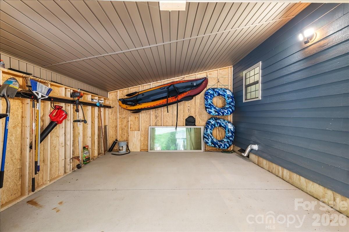 River Wind - Residential