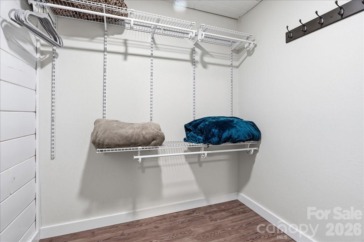 River Wind - Residential