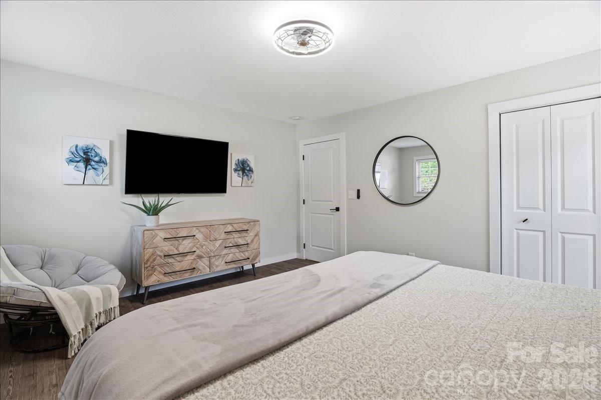 River Wind - Residential