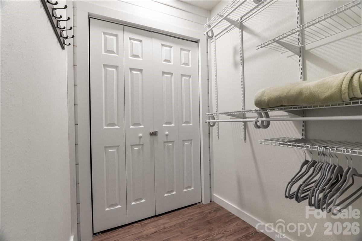 River Wind - Residential