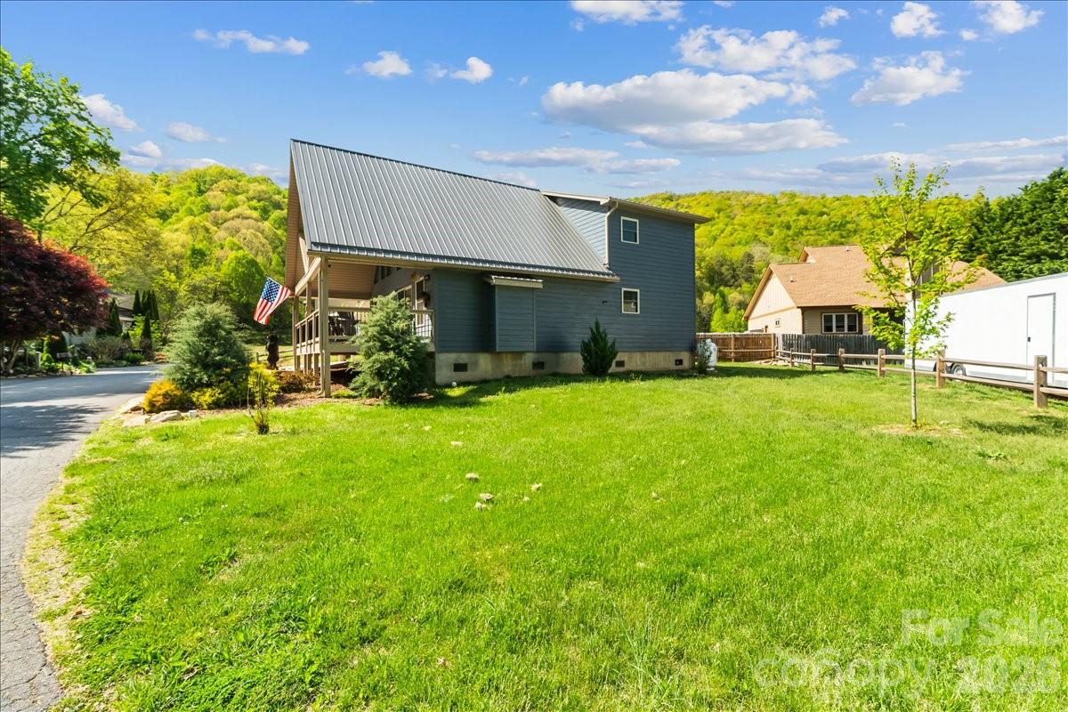 River Wind - Residential