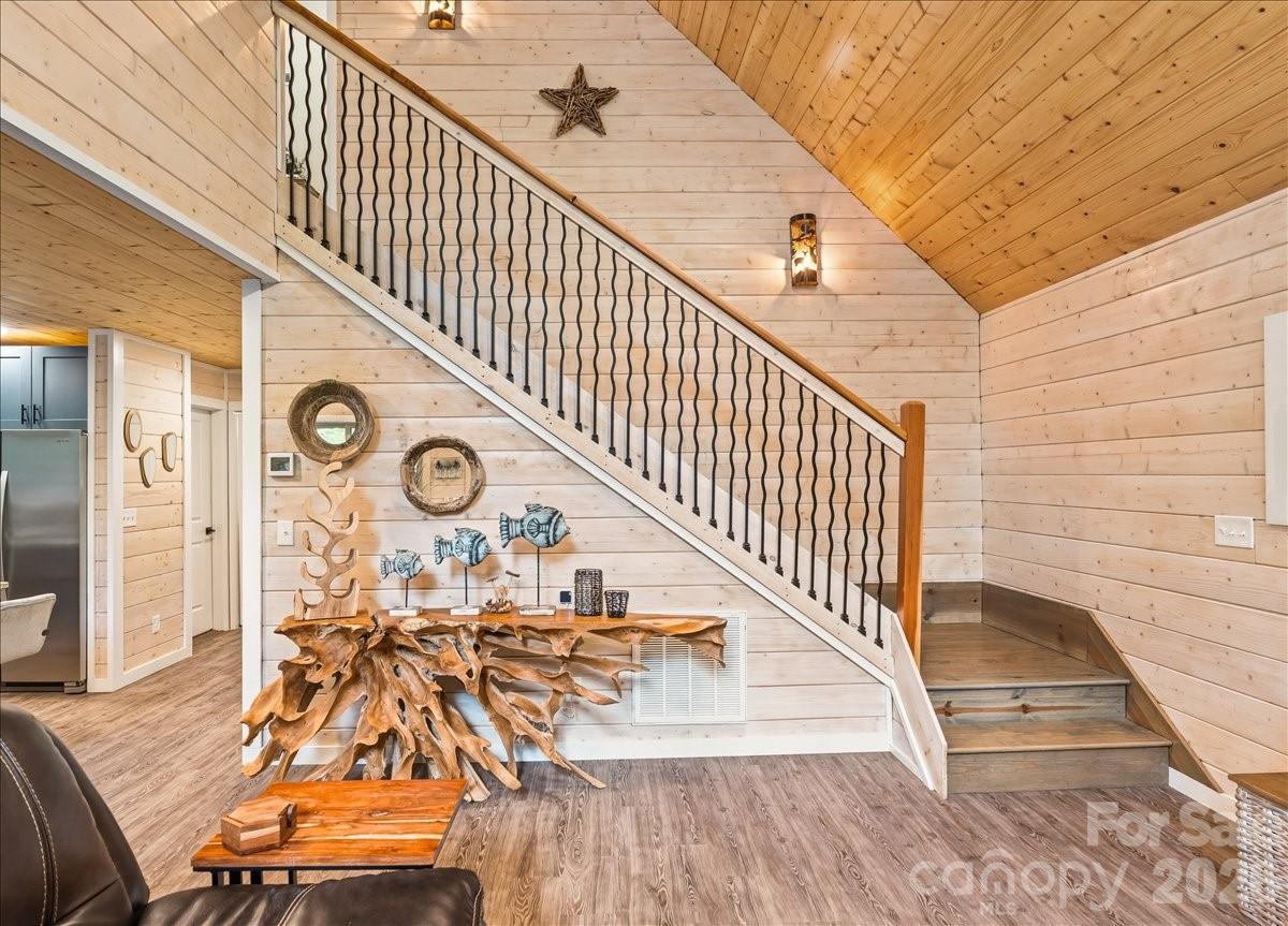 River Wind - Residential