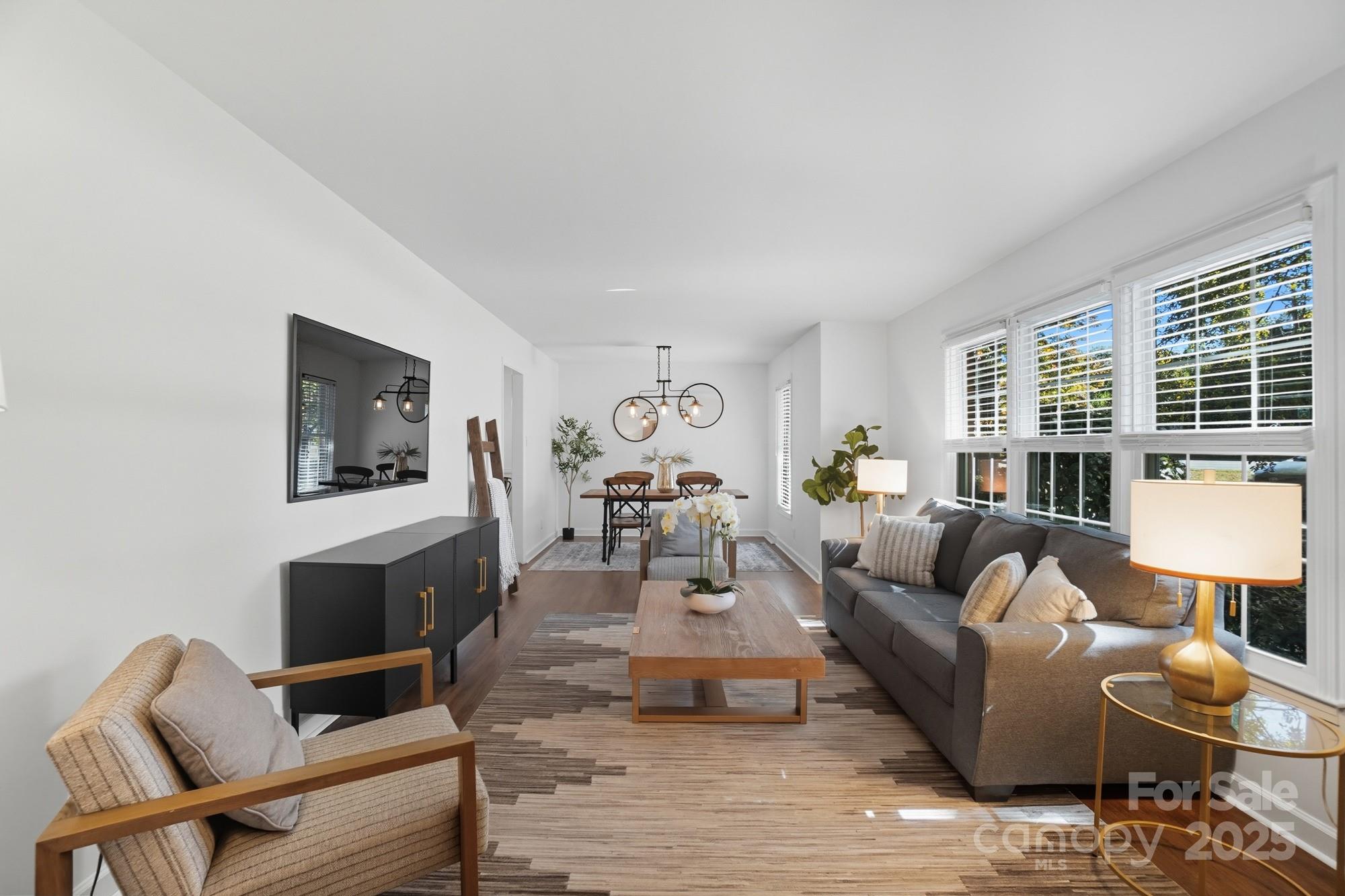 5926 Sharon Road