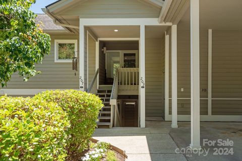Photo for 203 Golfside Drive