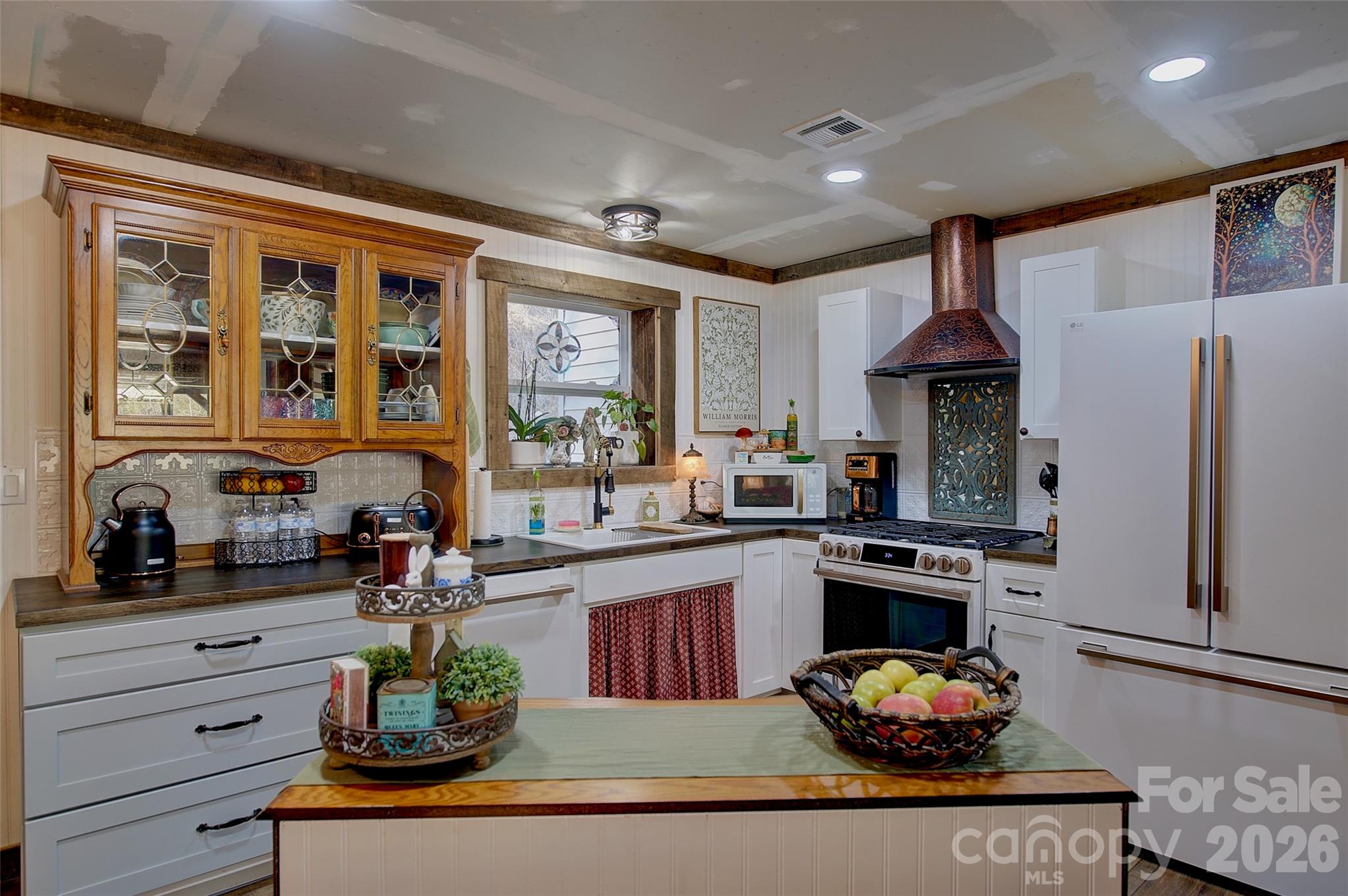 1029 Jacks Creek Road