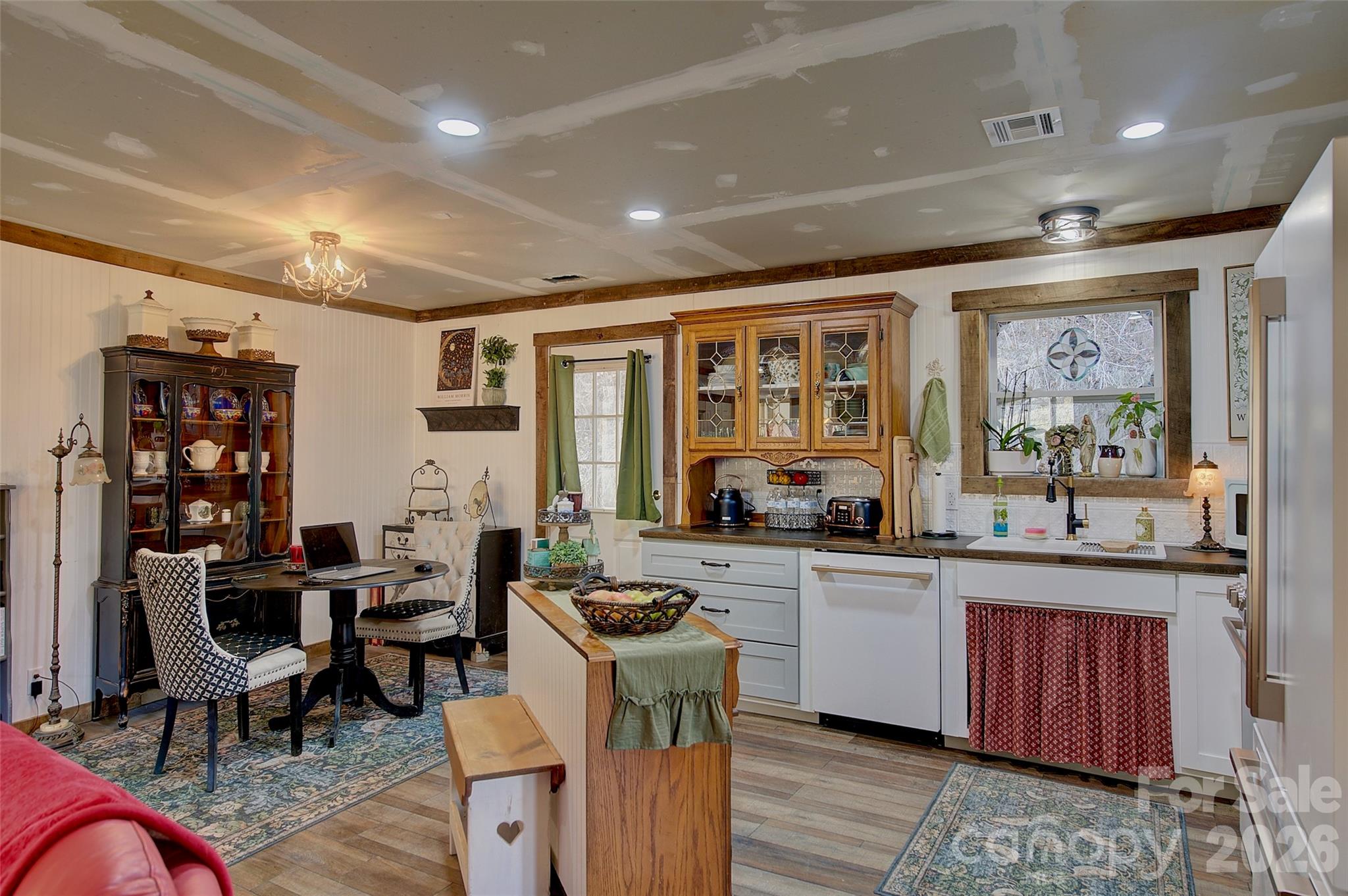 1029 Jacks Creek Road