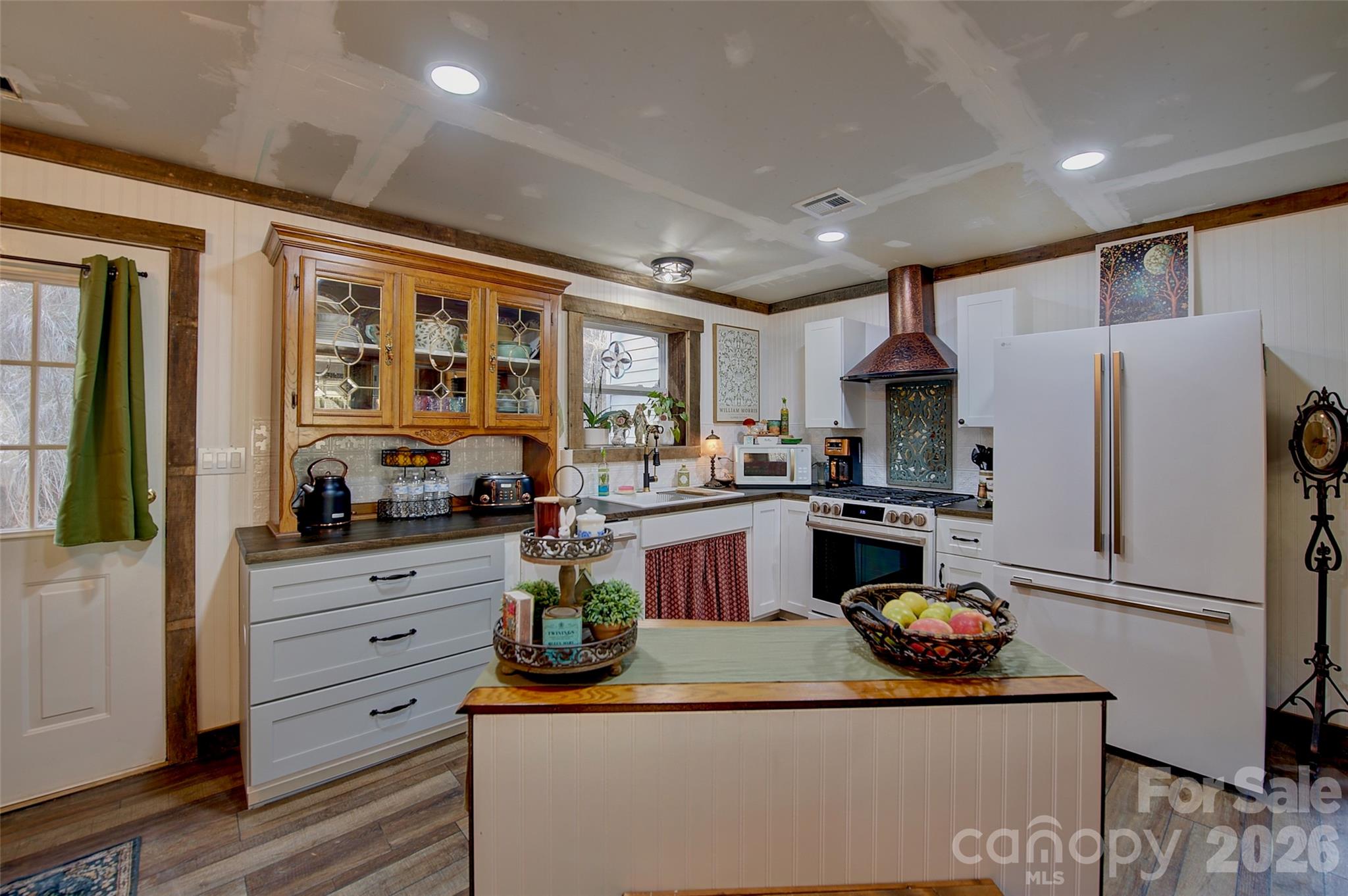 1029 Jacks Creek Road