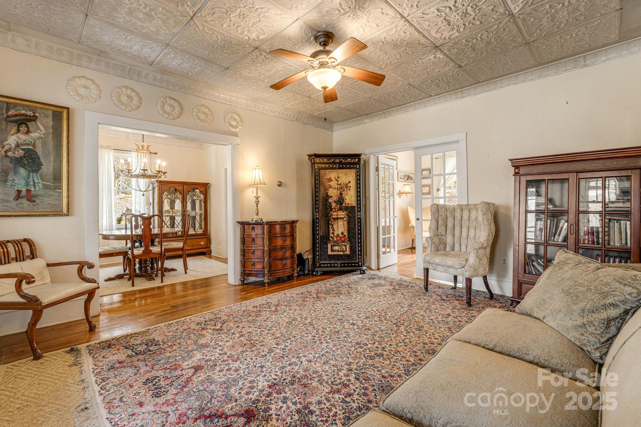 153 Skyway Drive
