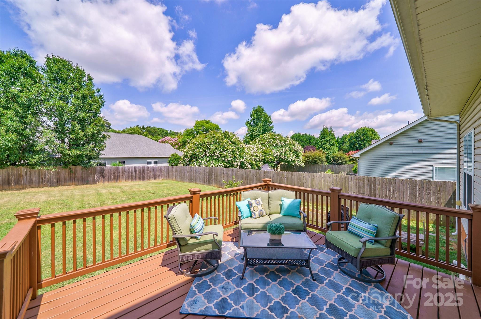 Matthews, North Carolina 28105, United States, 3 Bedrooms Bedrooms, ,3 BathroomsBathrooms,Residential,Active,171512