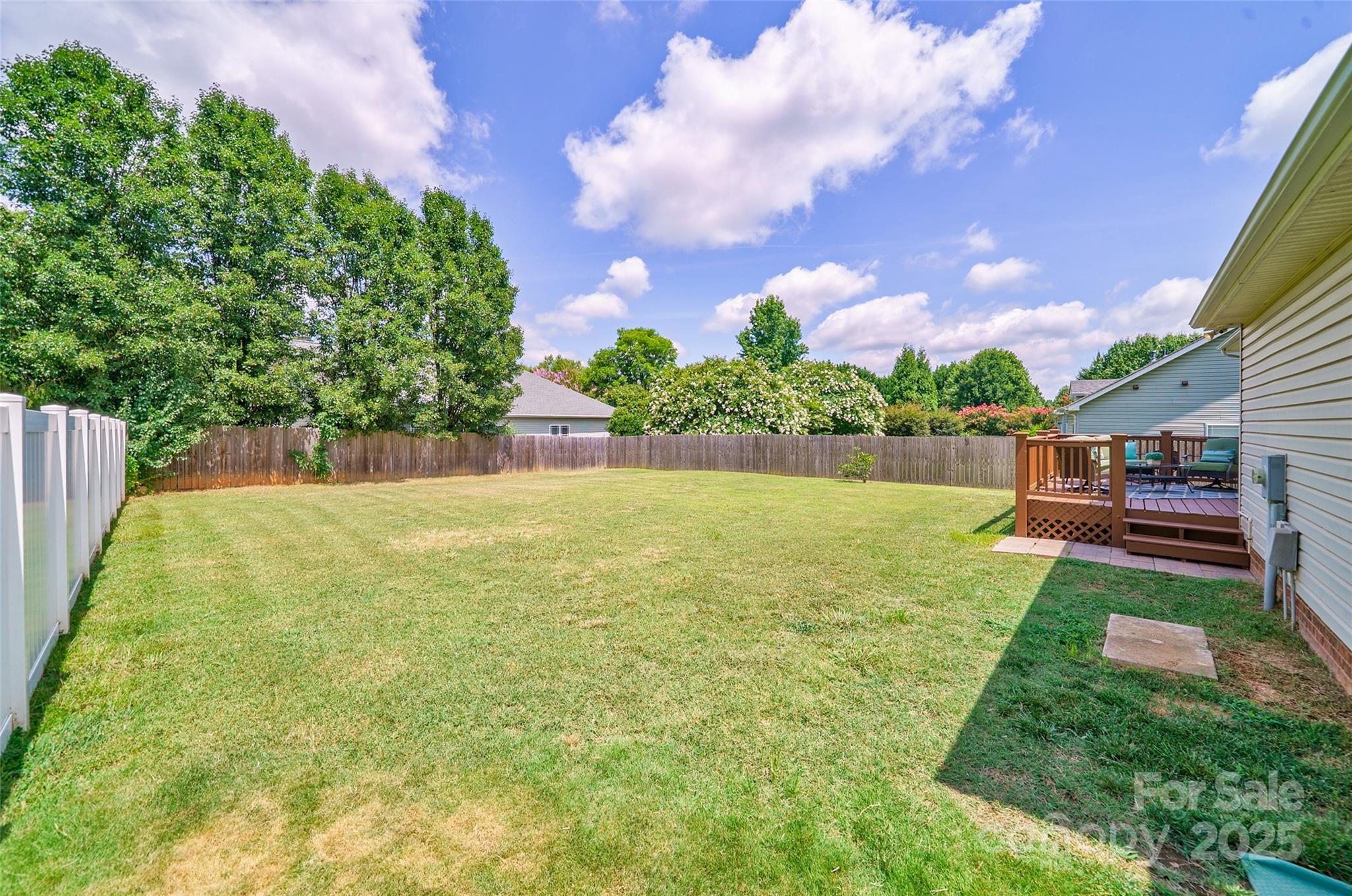 Matthews, North Carolina 28105, United States, 3 Bedrooms Bedrooms, ,3 BathroomsBathrooms,Residential,Active,171512