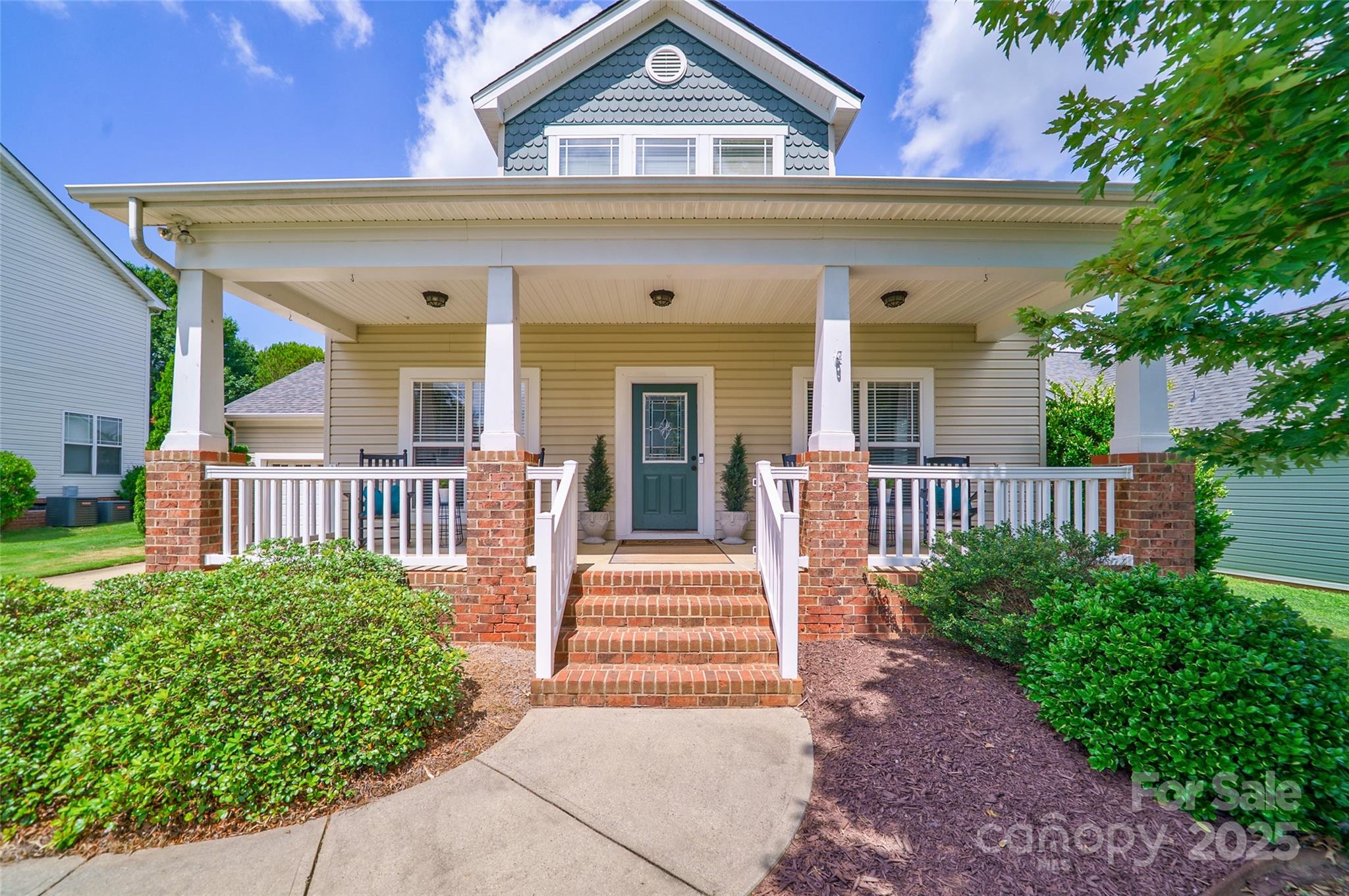 Matthews, North Carolina 28105, United States, 3 Bedrooms Bedrooms, ,3 BathroomsBathrooms,Residential,Active,171512