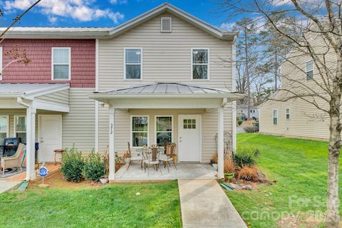 Photo of 372 E Mills Avenue, Mooresville, NC 28115 (MLS # 4357217)