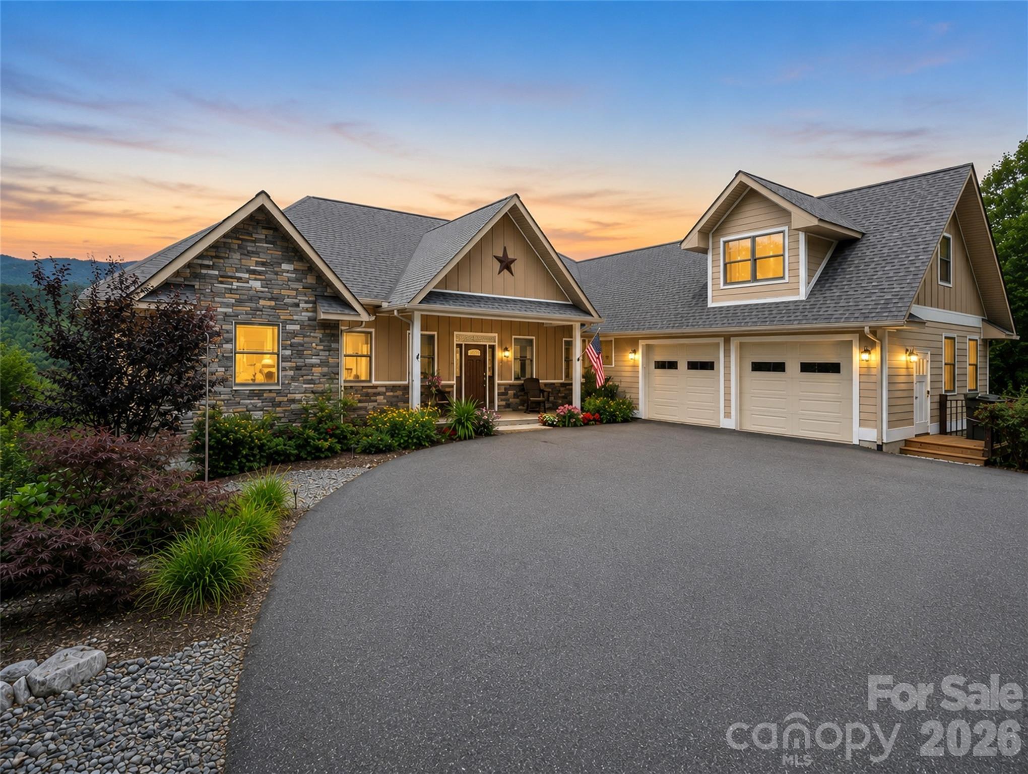 930 Big Raven Lane