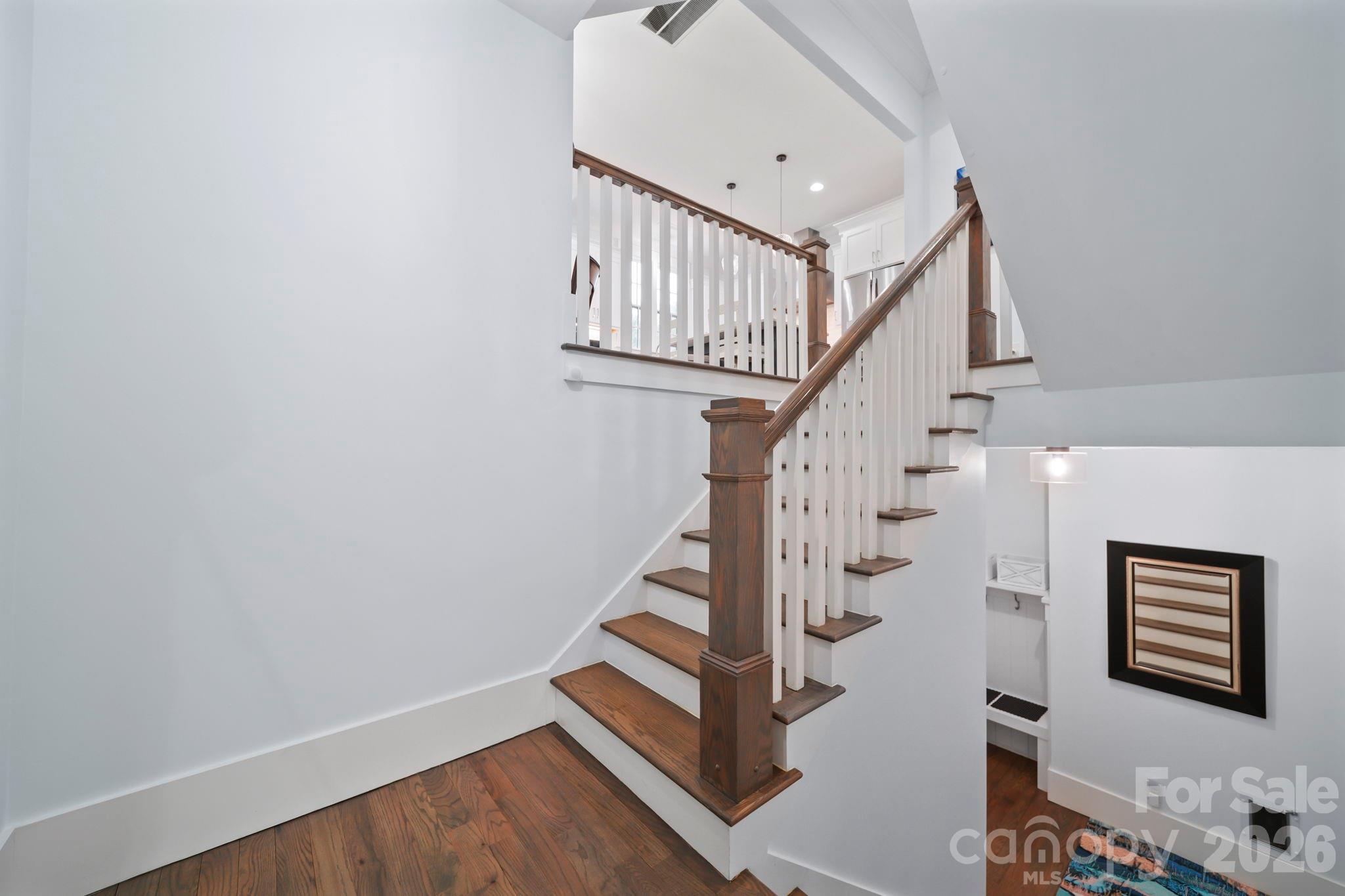 Hillside Towns - Residential