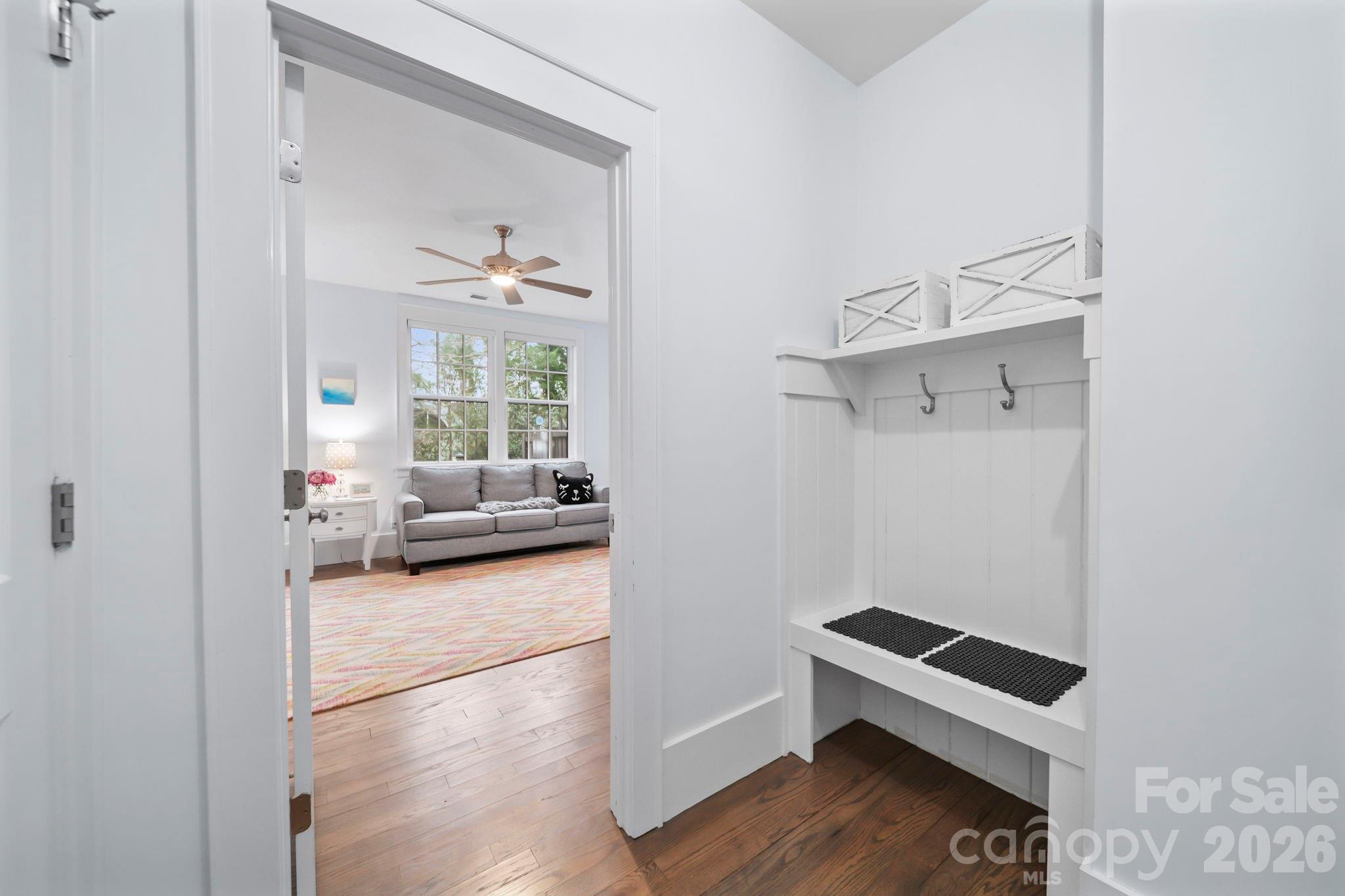 2828 Hillside Springs Drive